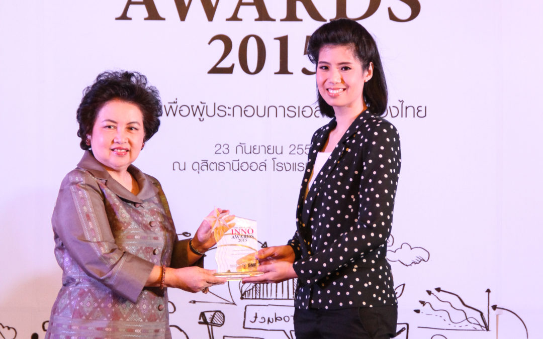 PAC SOLARAIRE ได้รับรางวัล โดดเด่นด้านผลิตภัณฑ์เพื่อสิ่งแวดล้อม ในการประกวด SME Thailand Inno Awards 2015